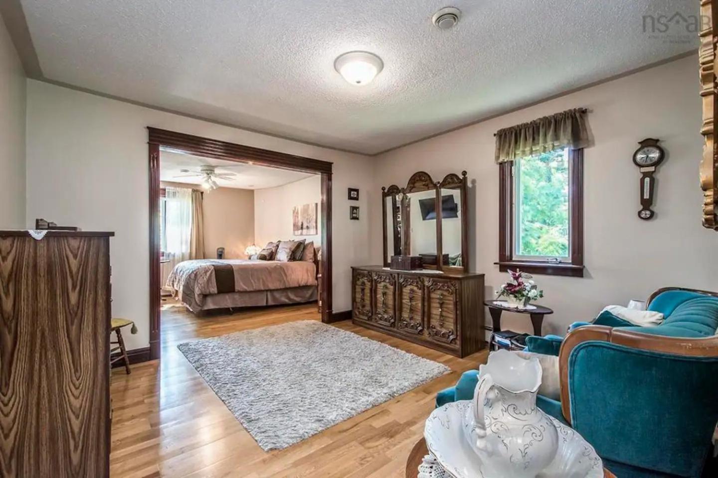 Private Bedroom And Bathroom In Dartmouth Halifax Kültér fotó
